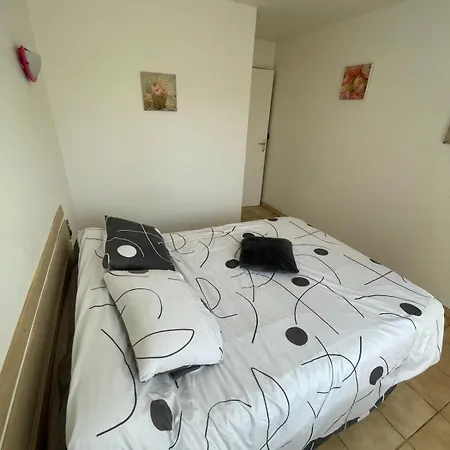 Entre Lacs, Balades Et Culture * Salmiech